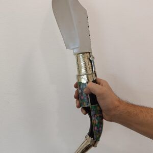 Alternative view of Navaja bandolera ancha