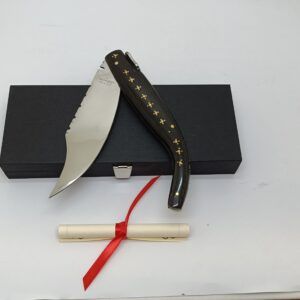 Alternative view of Navaja Malagueña